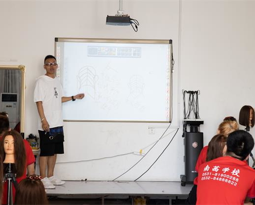 学美发需要绘画功底吗？